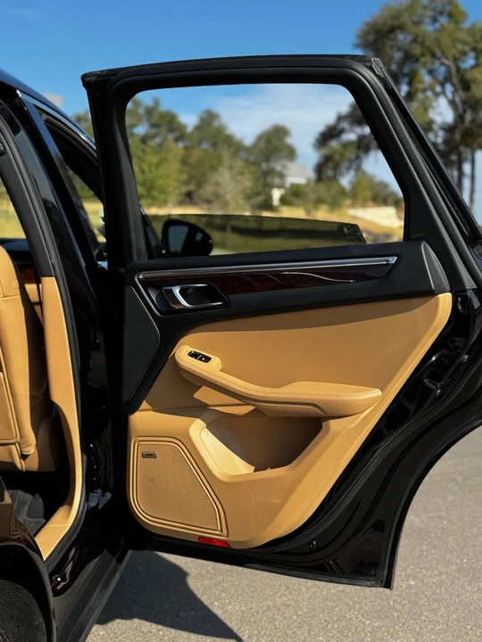 2017 Porsche Macan S - Image 15 of 19