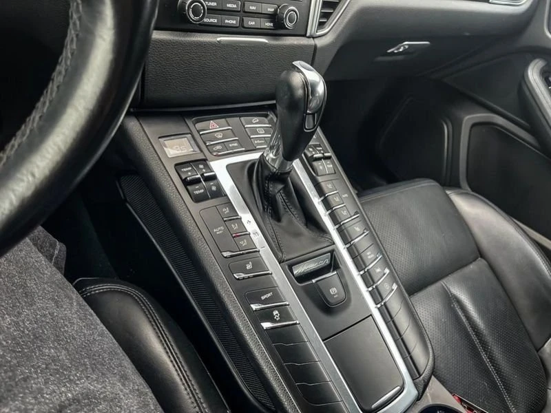 2017 Porsche Macan S - Image 13 of 20