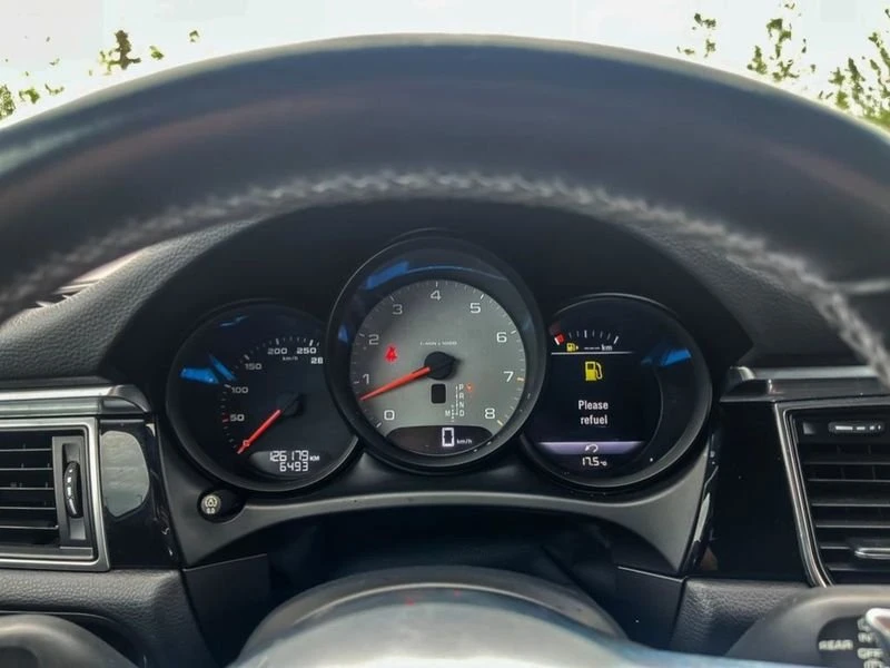 2017 Porsche Macan S - Image 11 of 20