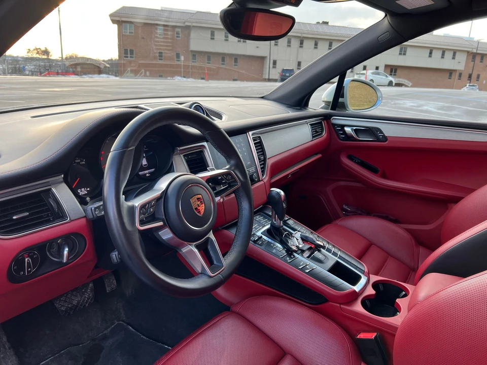 2017 Porsche Macan S - Image 15 of 31
