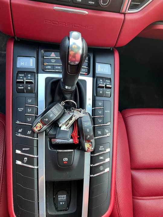 2017 Porsche Macan S - Image 17 of 31