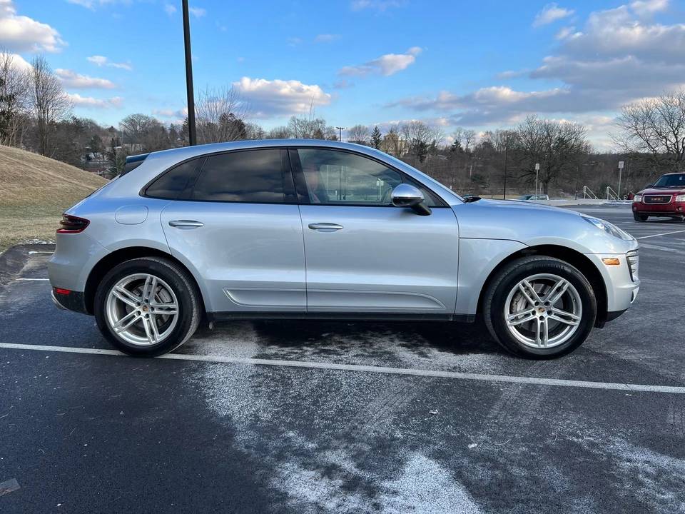 2017 Porsche Macan S - Image 5 of 31