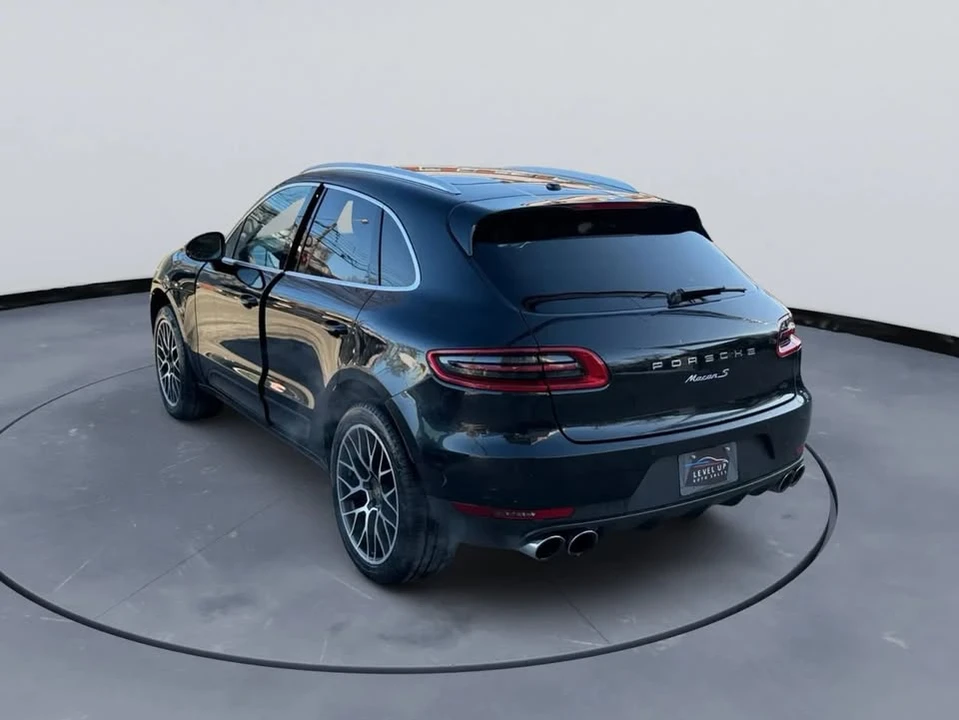 2017 Porsche Macan S - Image 6 of 11
