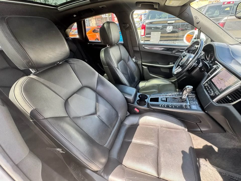 2017 Porsche Macan S - Image 10 of 13