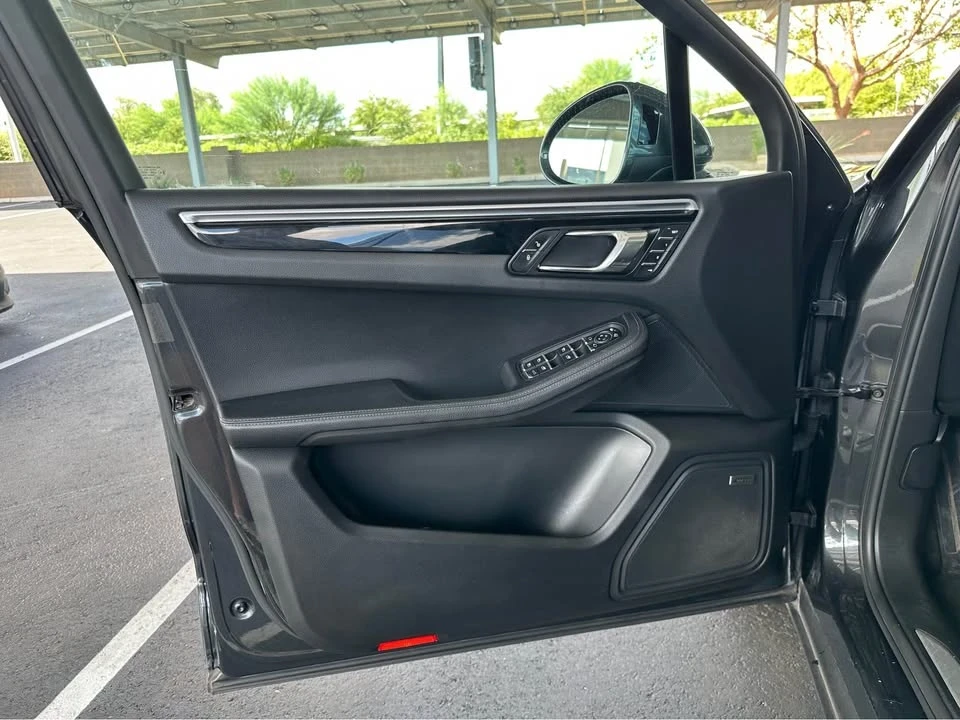 2017 Porsche Macan S - Image 14 of 20