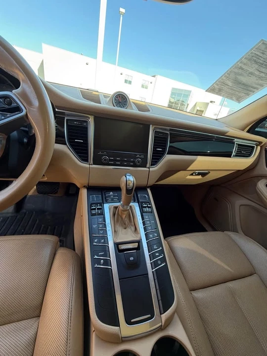 2017 Porsche Macan S - Image 8 of 10