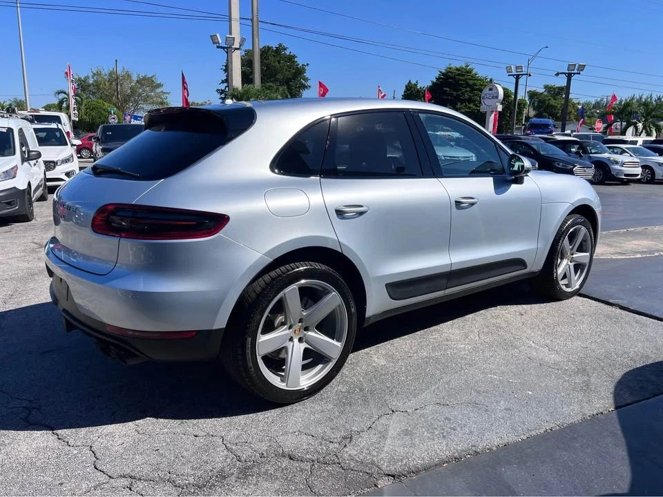 2017 Porsche Macan S - Image 12 of 16