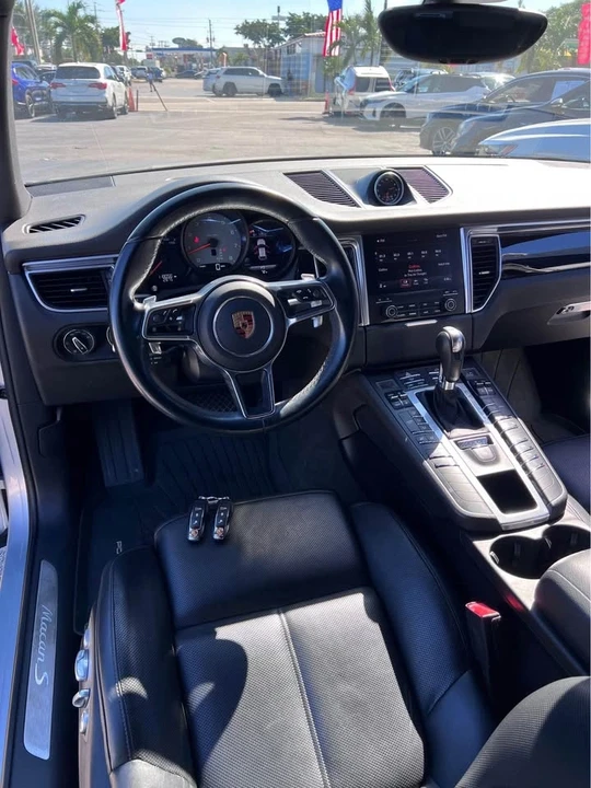 2017 Porsche Macan S - Image 6 of 16