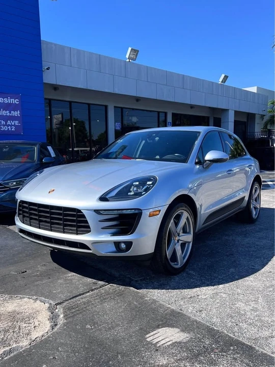 2017 Porsche Macan S - Image 9 of 16