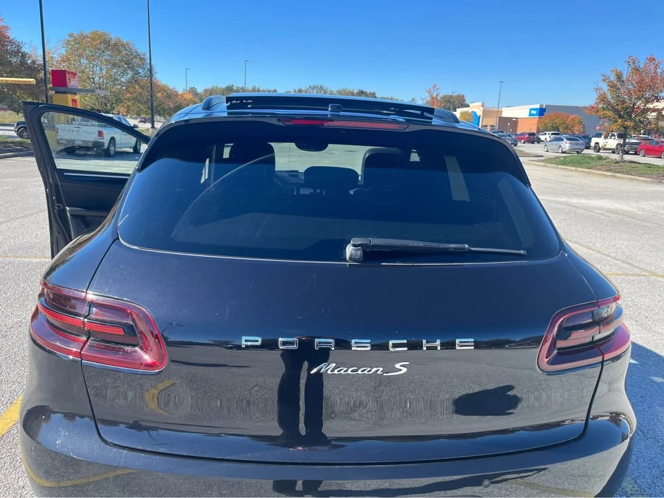 2017 Porsche Macan S - Image 8 of 11