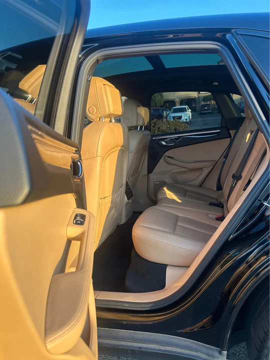 2017 Porsche Macan S - Image 8 of 12