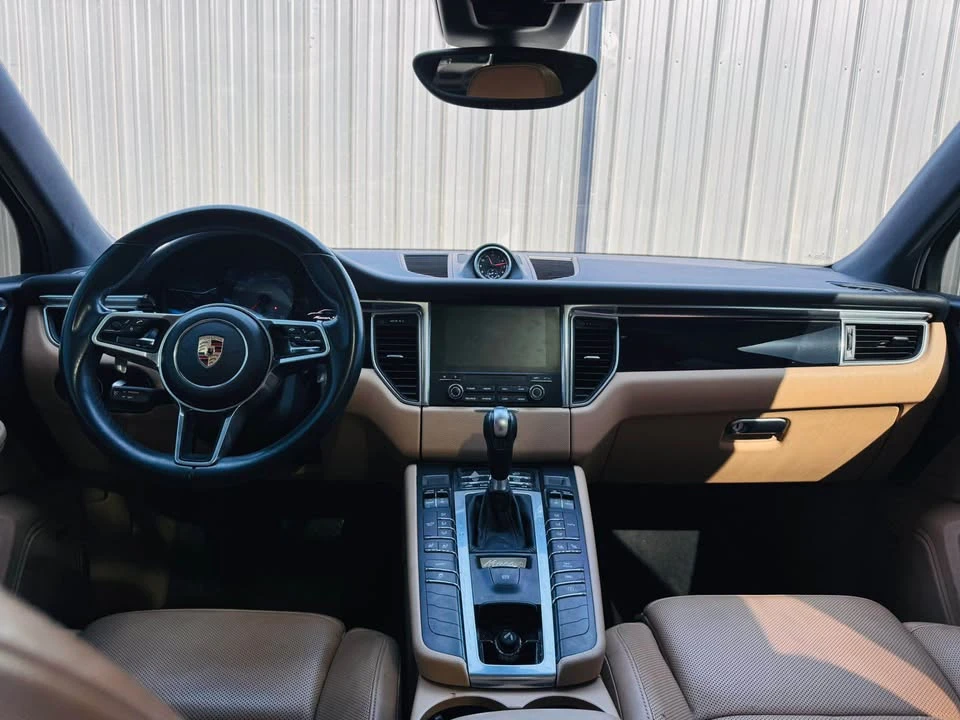 2017 Porsche Macan S - Image 6 of 11