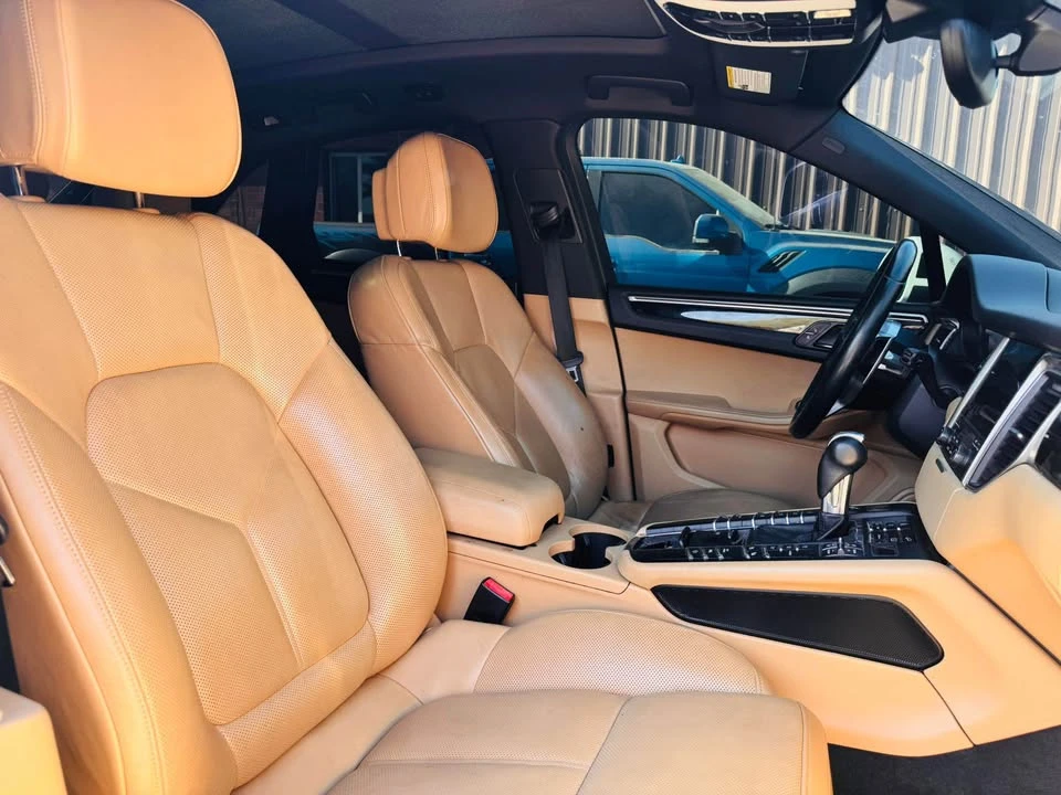 2017 Porsche Macan S - Image 7 of 12
