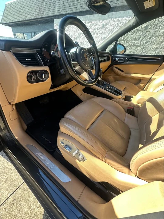 2017 Porsche Macan S - Image 9 of 14