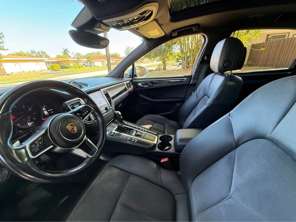 2017 Porsche Macan S - Image 18 of 19