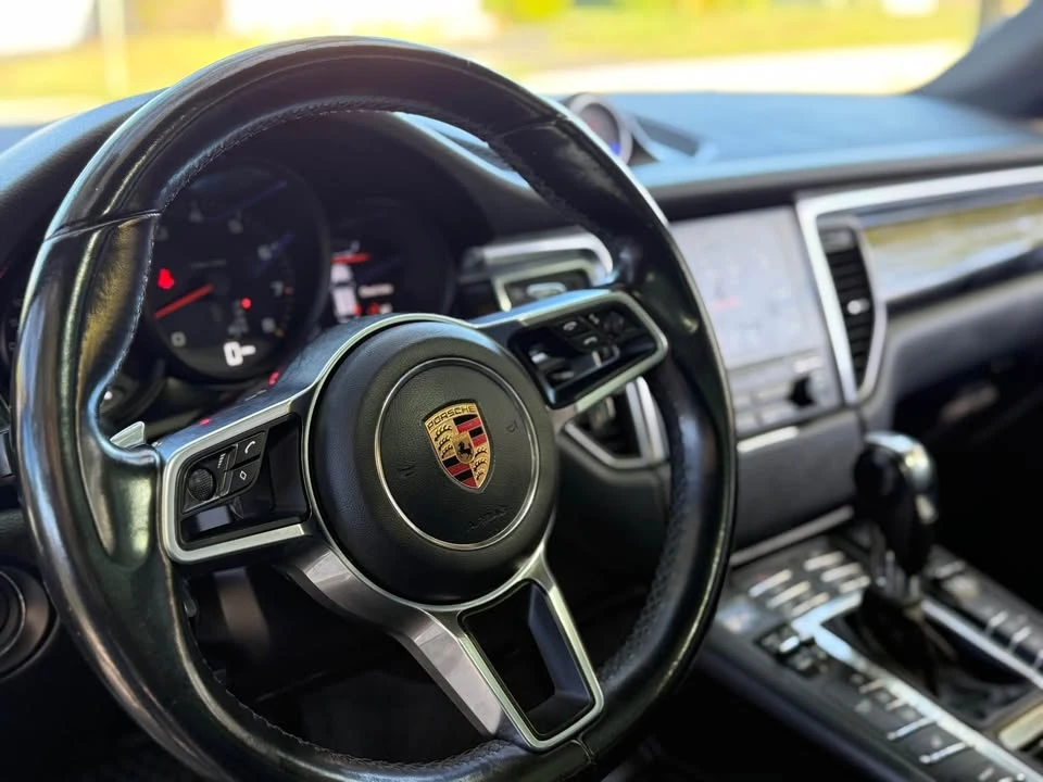 2017 Porsche Macan S - Image 13 of 19