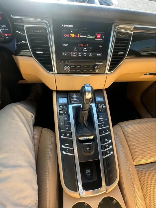 2017 Porsche Macan S - Image 5 of 14