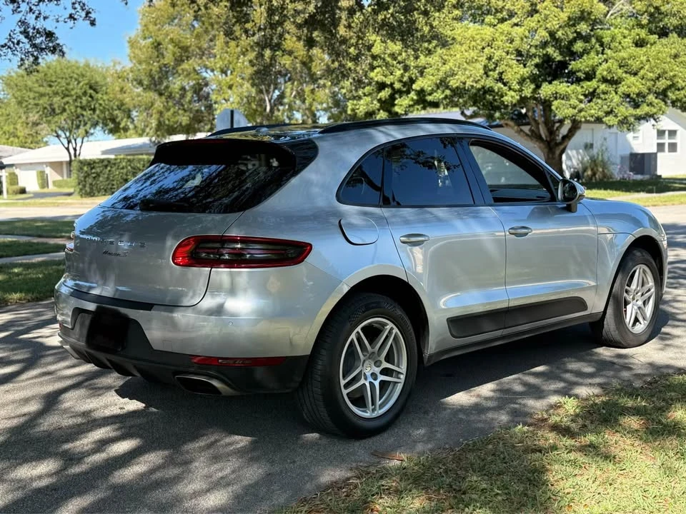 2017 Porsche Macan S - Image 5 of 19
