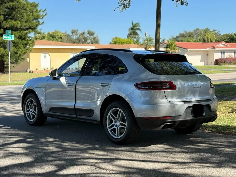2017 Porsche Macan S - Image 7 of 19