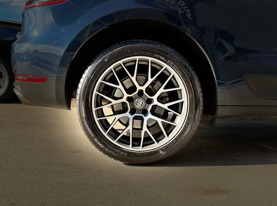 2017 Porsche Macan S - Image 7 of 20