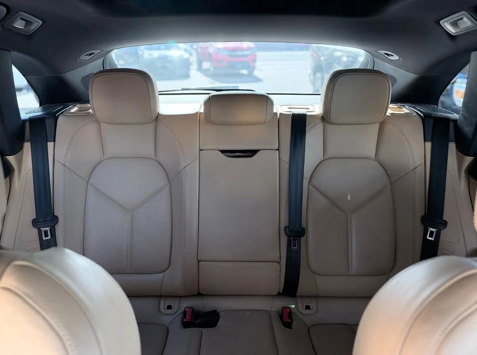 2017 Porsche Macan S - Image 16 of 20