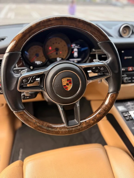 2017 Porsche Macan S - Image 14 of 19