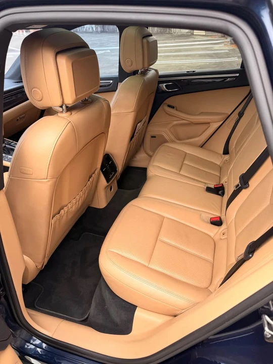 2017 Porsche Macan S - Image 7 of 19
