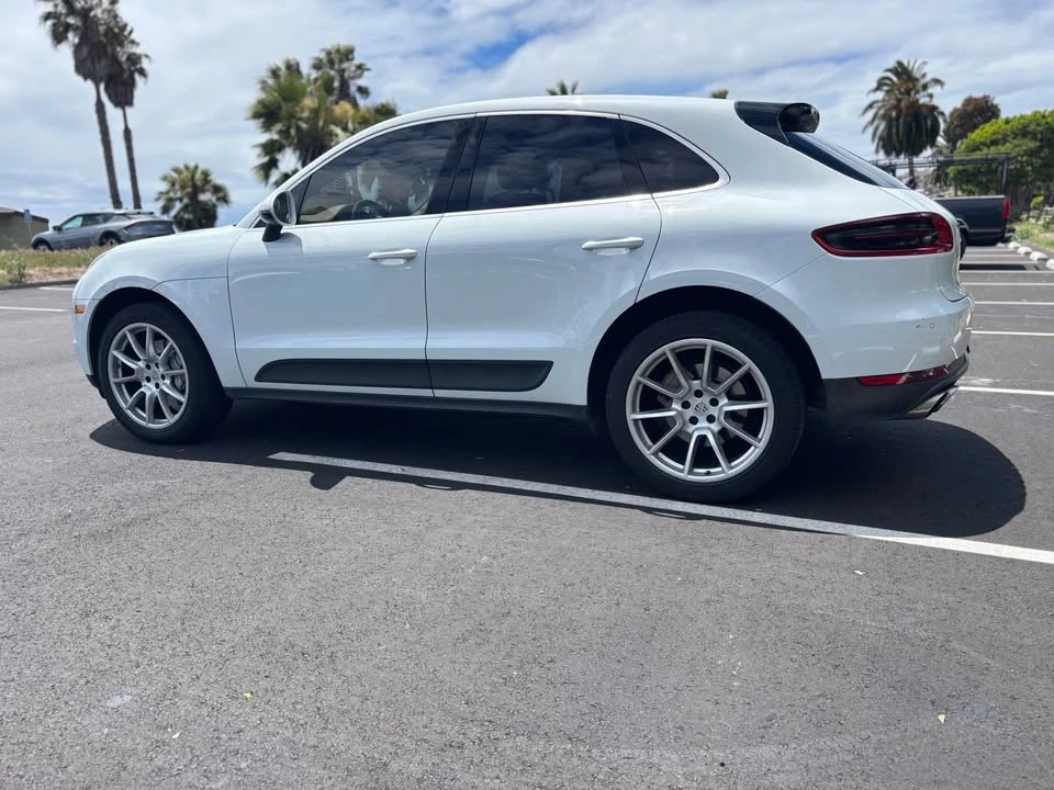 2017 Porsche Macan S - Image 7 of 10
