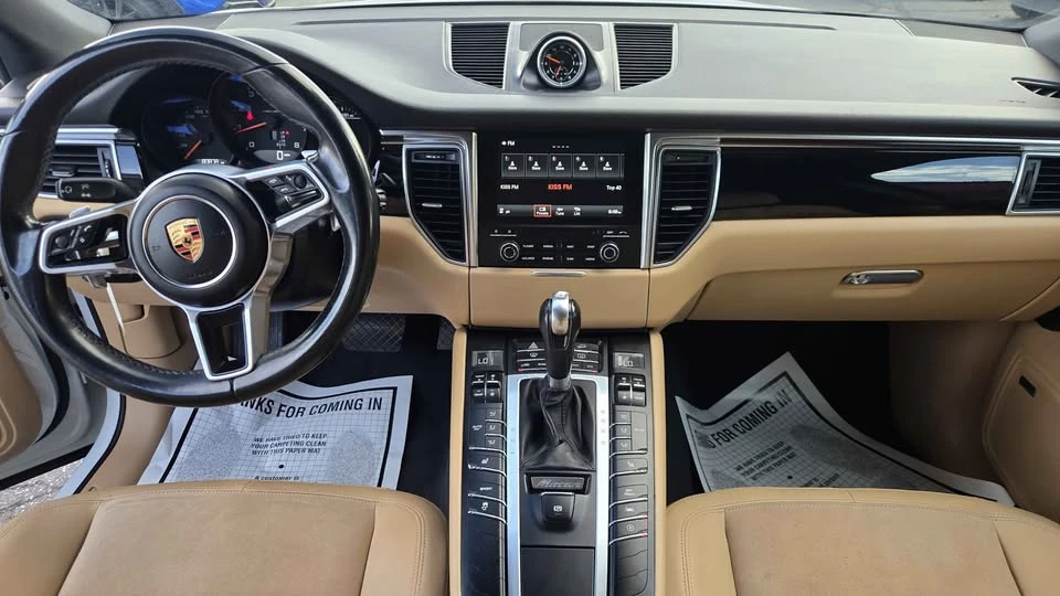 2017 Porsche Macan S - Image 4 of 4