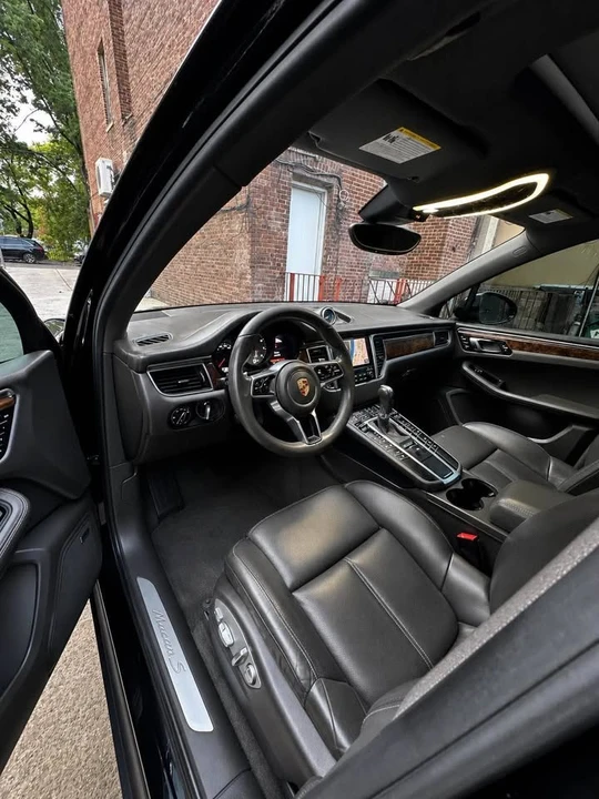 2017 Porsche Macan S - Image 13 of 16