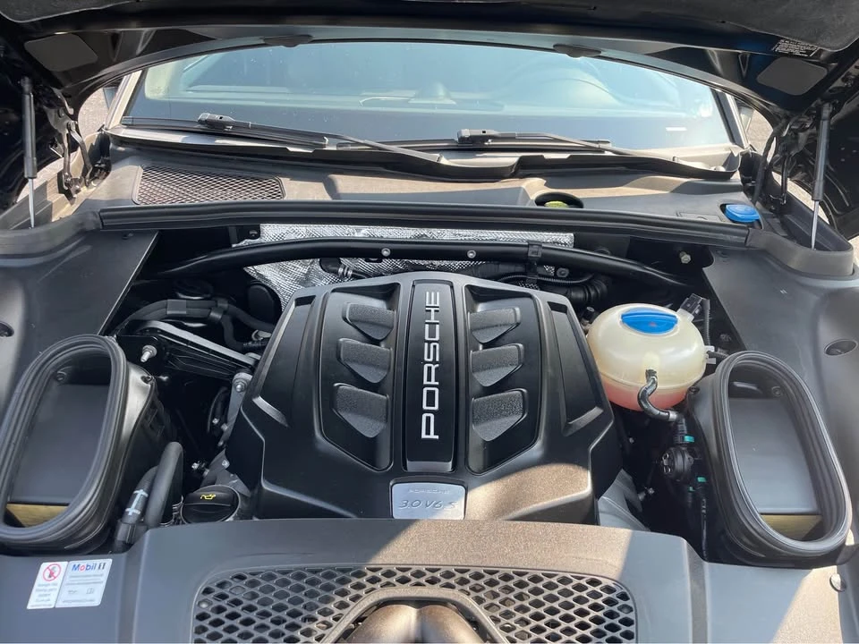 2017 Porsche Macan S - Image 10 of 20