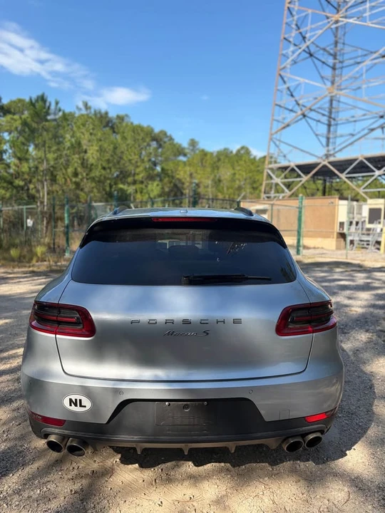 2017 Porsche Macan S - Image 10 of 20