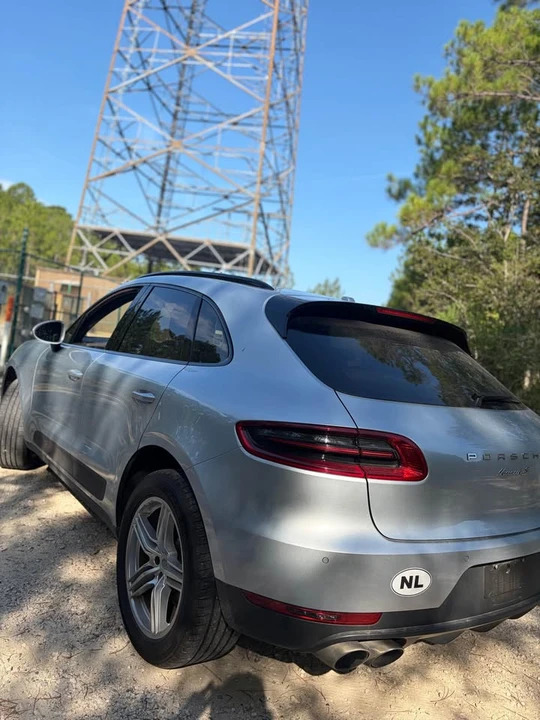 2017 Porsche Macan S - Image 9 of 20