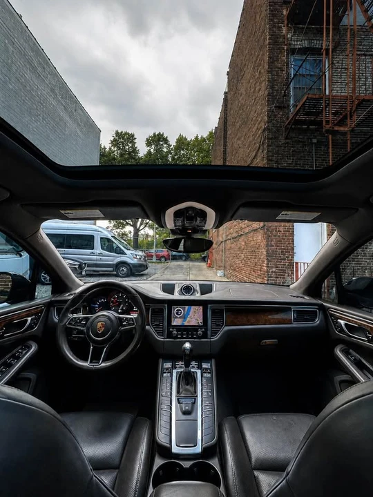 2017 Porsche Macan S - Image 15 of 16
