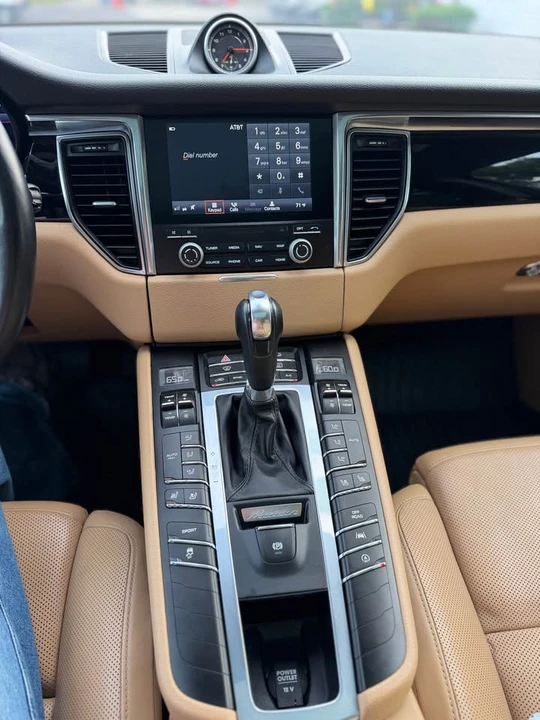 2017 Porsche Macan S - Image 12 of 16