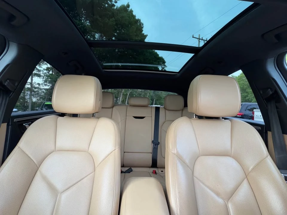 2017 Porsche Macan S - Image 15 of 16