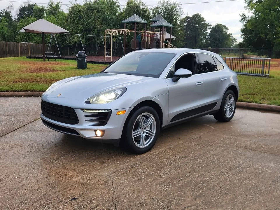 2017 Porsche Macan S - Image 2 of 19