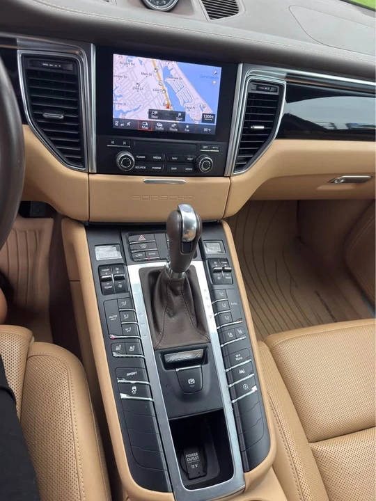 2017 Porsche Macan S - Image 5 of 19