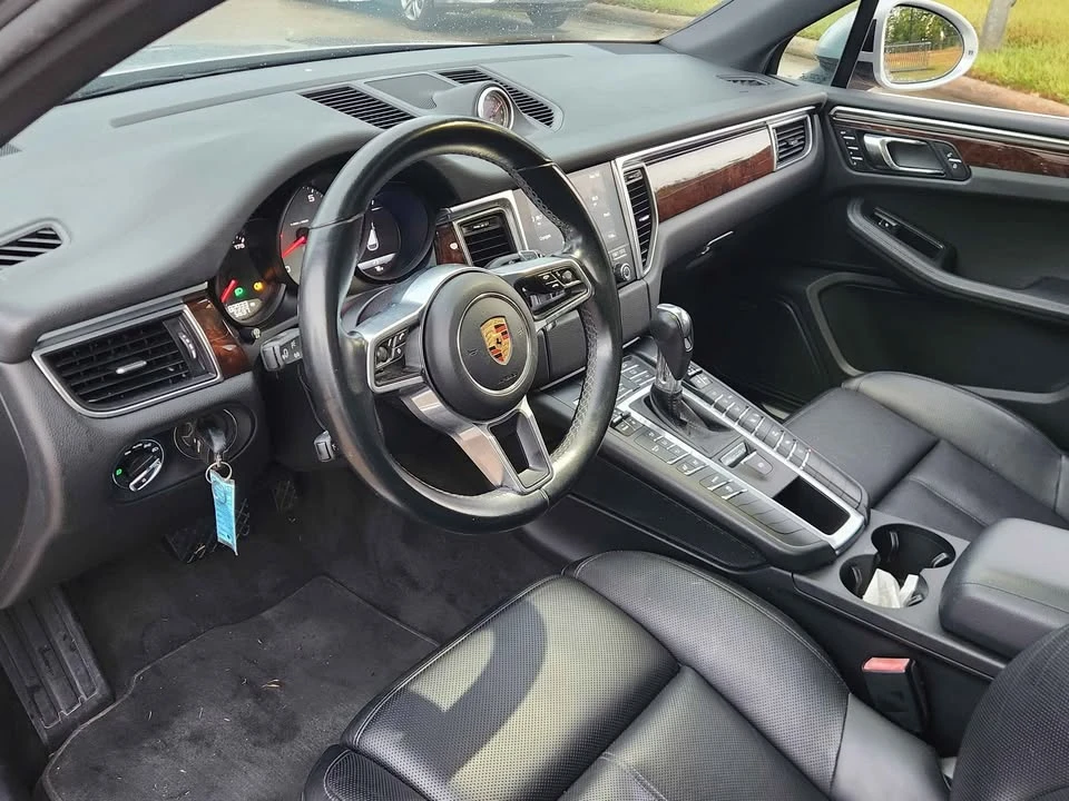 2017 Porsche Macan S - Image 17 of 19