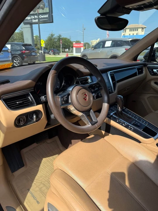 2017 Porsche Macan S - Image 16 of 20