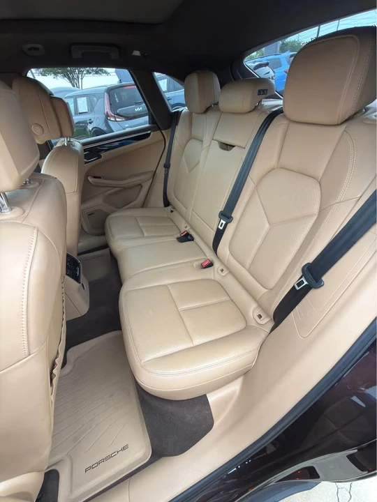 2017 Porsche Macan S - Image 10 of 19