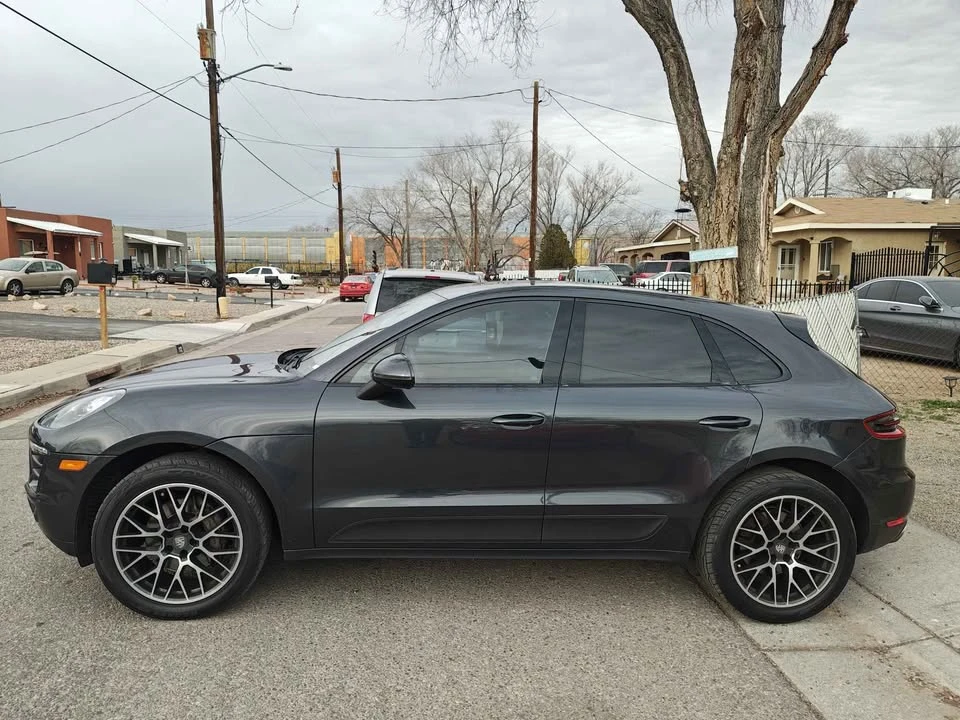 2017 Porsche Macan S - Image 6 of 8