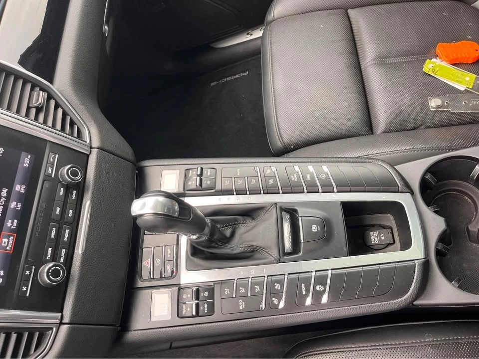 2017 Porsche Macan S - Image 11 of 15