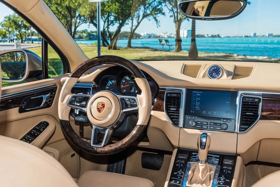 2017 Porsche Macan S - Image 7 of 14