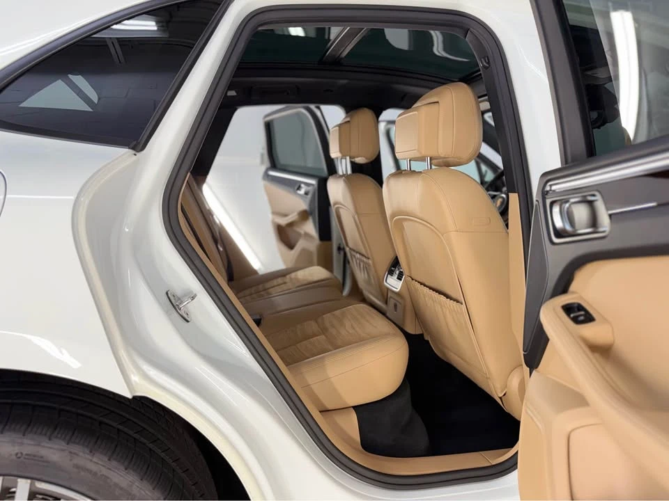 2017 Porsche Macan S - Image 12 of 20
