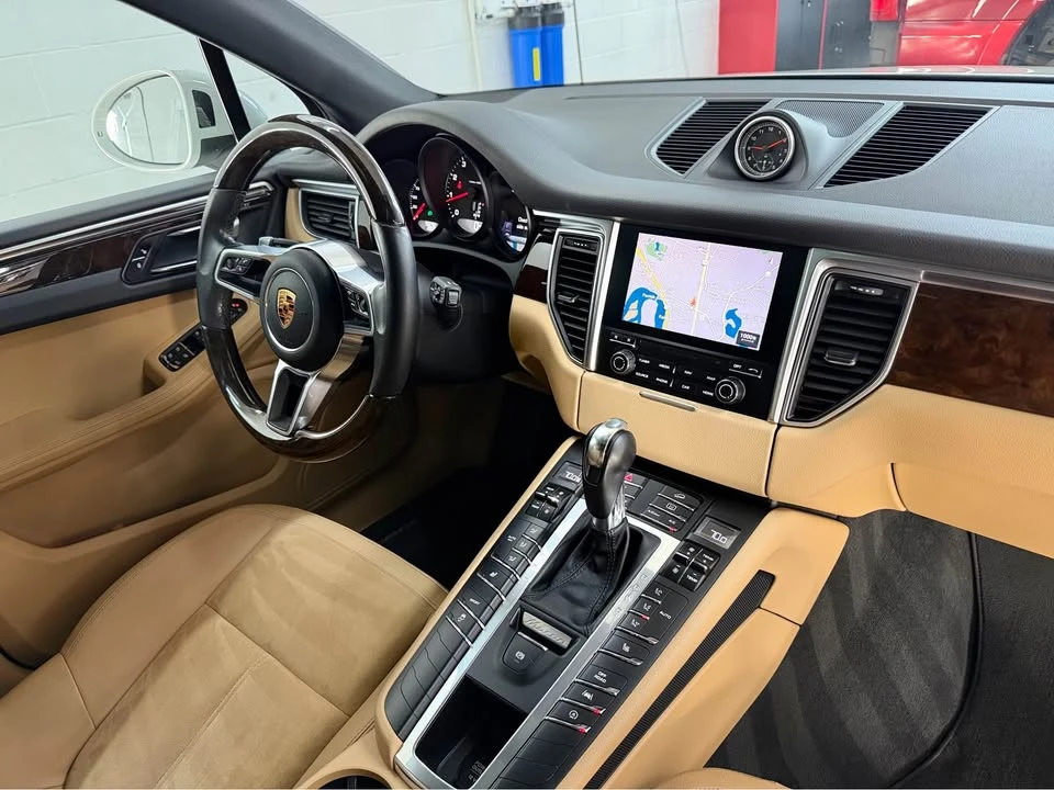 2017 Porsche Macan S - Image 15 of 20
