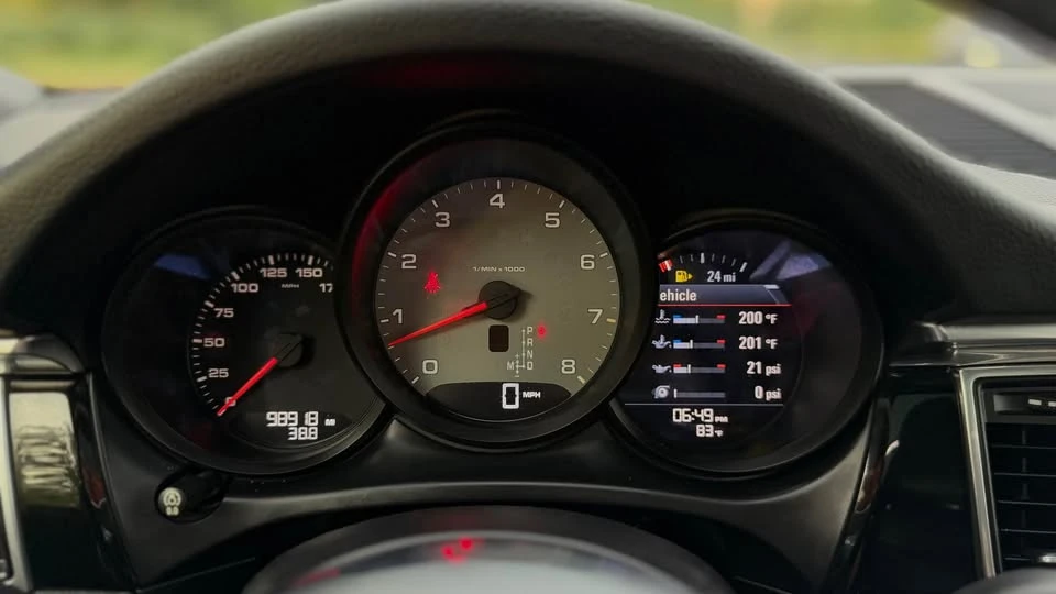 2017 Porsche Macan S - Image 16 of 20