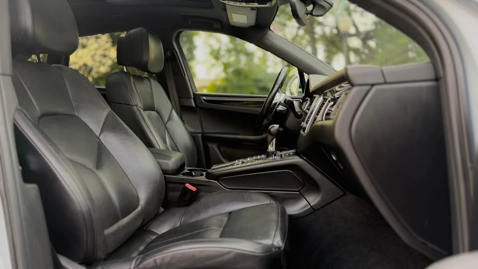 2017 Porsche Macan S - Image 10 of 20