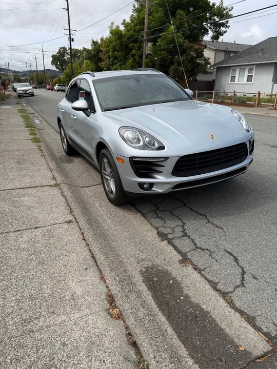 2017 Porsche Macan S - Image 2 of 9