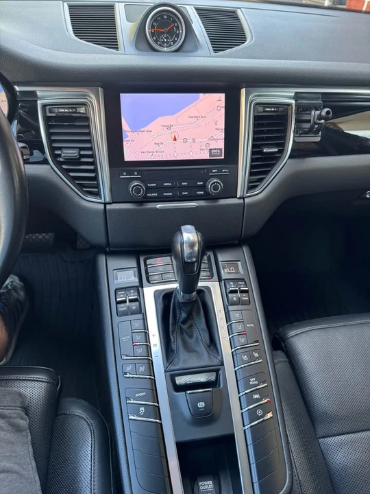 2017 Porsche Macan S - Image 15 of 20